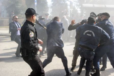 Επεισόδια και τραυματισμοί σε εκδήλωση για την απελευθέρωση των Ιωαννίνων