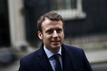 Στο δεύτερο ταξίδι του στο Βερολίνο, ο Μακρόν θα δει τελικά την Μέρκελ