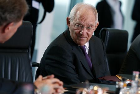 Σόιμπλε: Από το 2018 η συζήτηση για το χρέος