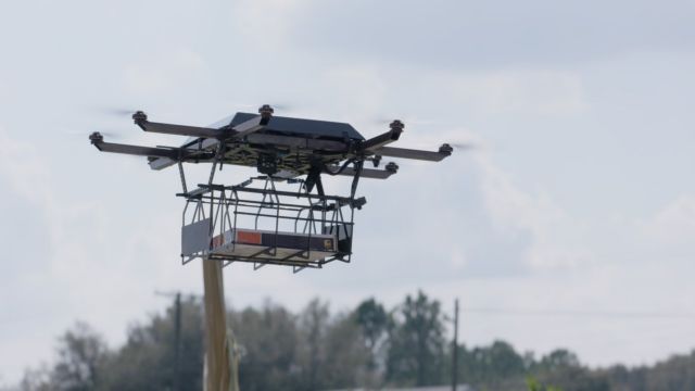 Παραδόσεις με drone δοκιμάζει η UPS