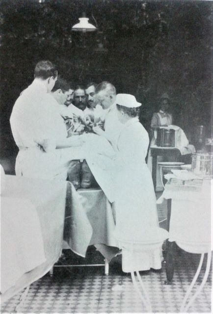 Η ιστορία της οικογένειας, η ιστορία του έθνους