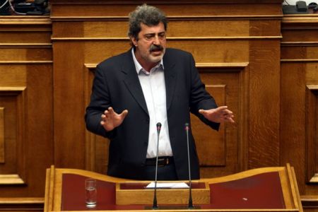 Απών ο Π. Πολάκης από την εκδίκαση των εις βάρος του αγωγών ΠΟΕΔΗΝ