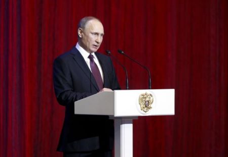 Το φλερτ του Πούτιν με τους Ταλιμπάν και η διαμεσολάβηση με τις ΗΠΑ