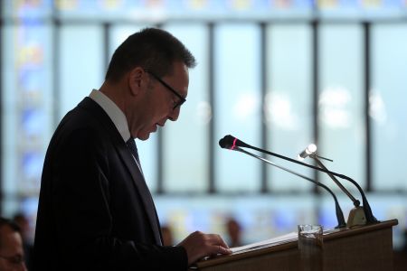 Σήματα κινδύνου και για τις τράπεζες