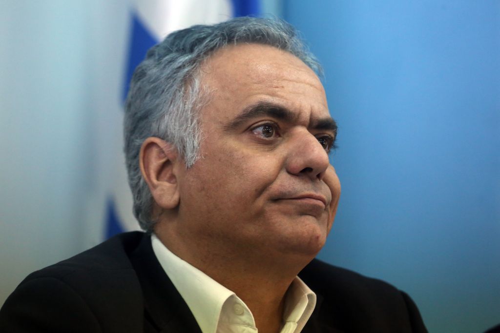 Σκουρλέτης: Ρύθμιση για τη δημιουργία αποτεφρωτηρίων νεκρών από ιδιώτες