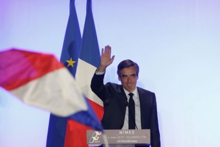 Le Parisien: Αστυνομική έρευνα στο σπίτι του Φιγιόν