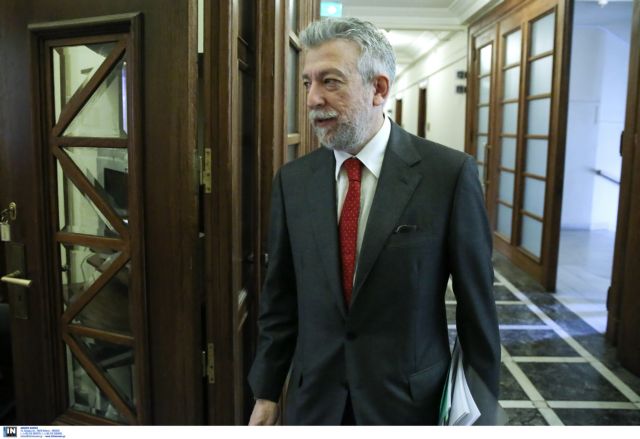 Τρεις δικογραφίες από τον Σταύρο Κοντονή στον Πρόεδρο της Βουλής