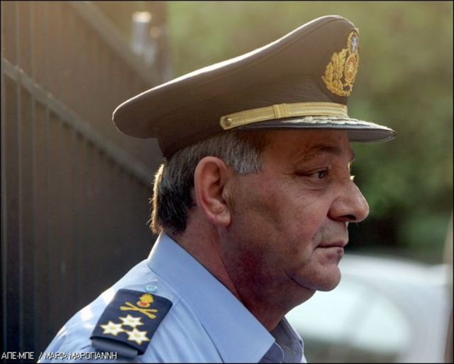 Οι πυροσβέστες αποχαιρετούν τον Αρχηγό τους Ανδρέα Κόη