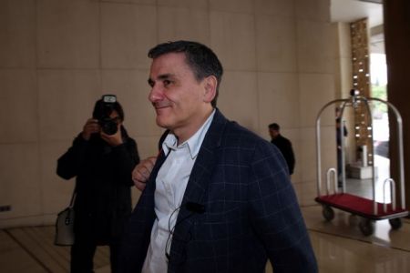 Τσακαλώτος: Καταφέραμε να συνδέσουμε τις καταθέσεις με τις προηγούμενες φορολογικές δηλώσεις