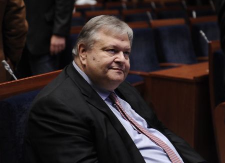 Βενιζέλος: Προτεραιότητα της χώρας να φύγει τώρα η κυβέρνηση