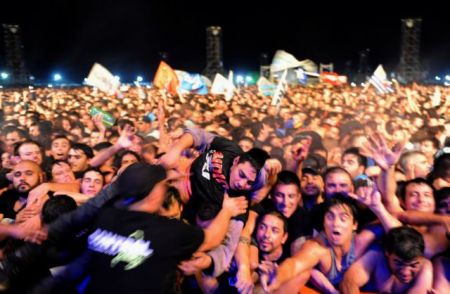 Σε τραγωδία μετατράπηκε συναυλία δημοφιλούς καλλιτέχνη στην Αργεντινή