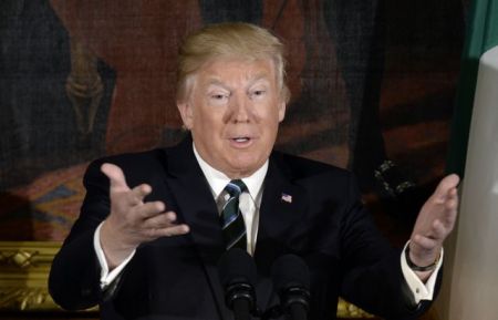 Έφεση θα ασκήσει ο Τραμπ για το μπλόκο και νέο αντιμεταναστευτικό διάταγμα