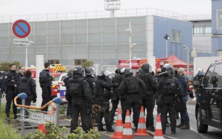 Γαλλία: Νεκρός από πυρά αστυνομικών στο Ορλί