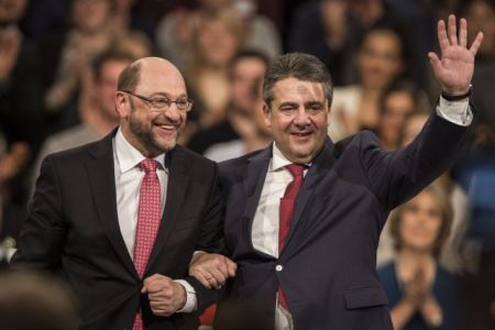 Γκάμπριελ: Η Γερμανία να οδηγήσει την ΕΕ σε επενδύσεις, όχι λιτότητα