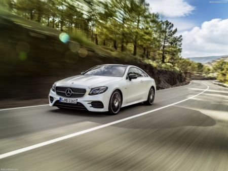 Mercedes-Benz E-Class Coupé: Σε θέση first class!