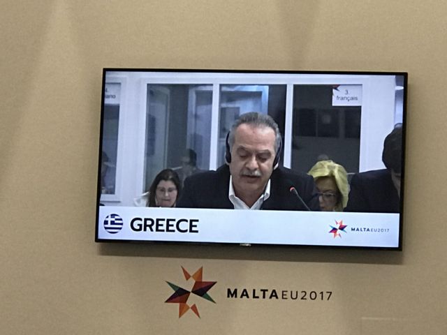 Μπασκόζος: Κοινή δράση για ένταξη γενοσήμων στη θεραπεία του AIDS