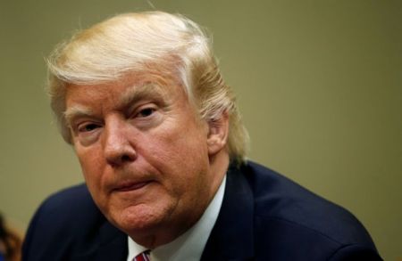 «Βοήθεια» στον Πούτιν προσέφερε ο πρώην υπεύθυνος στρατηγικής του Τραμπ