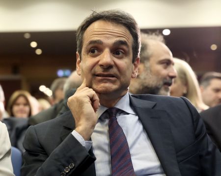 Μητσοτάκης: «Χρειαζόμαστε εθνική επανεκκίνηση»