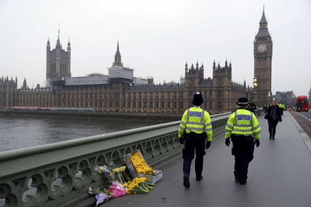 Επίθεση στο Λονδίνο: Οι Αρχές ψάχνουν το παρελθόν του 52χρονου Μασούντ