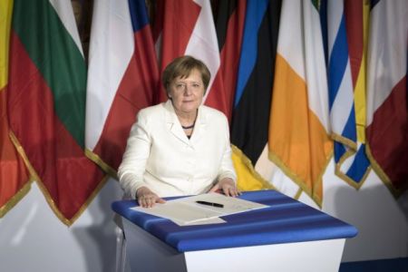 Πρώτη και ακόμη πιο δυνατή η Μέρκελ στις κάλπες του κρατιδίου Ζάαρ