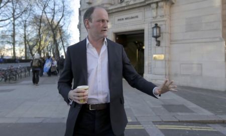 Βρετανία: Το ευρωσκεπτικιστικό UKIP έχασε τον μοναδικό του βουλευτή