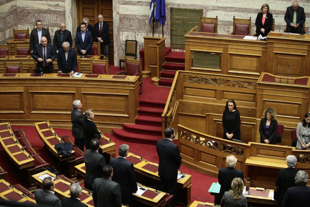 Ενός λεπτού σιγή από την Ολομέλεια για το τροχαίο στον Εύοσμο