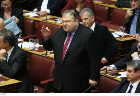 Ευ.Βενιζέλος: Να κλητευθεί ο Βαρουφάκης στην Επιτροπή Θεσμών