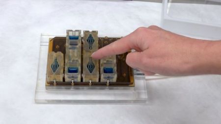 Μικροσυσκευή μιμείται τον εμμηνορρυσιακό κύκλο