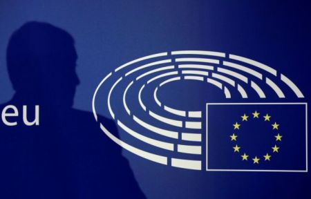 Bloomberg: Στις 22 Μαΐου ίσως ξεκινήσουν διαπραγματεύσεις για το Brexit