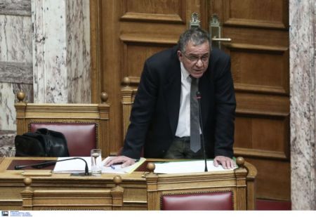 Μουζάλας: Στόχος να αναλάβουν οι Δήμοι την ένταξη των μεταναστών