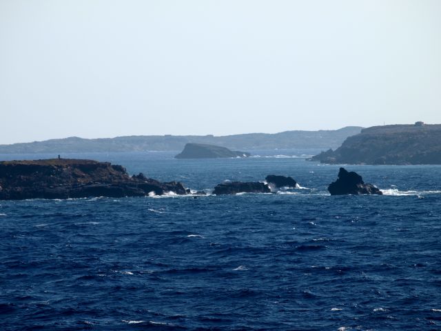 Στο Αιγαίο μπαίνει… taxis