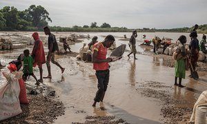 «Πυρετός για ζαφείρια» απειλεί τροπικά δάση στη Μαδαγασκάρη
