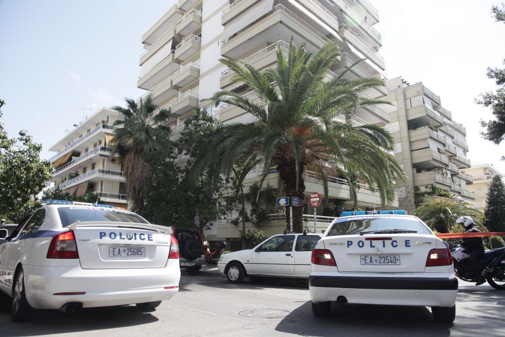 Στην ντουλάπα του διαμερίσματος για πάνω από 12 ώρες ο 4ος ληστής