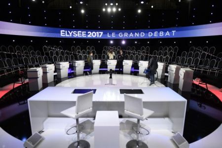 Γαλλία: Ντιμπέιτ των έντεκα υποψηφίων στις προεδρικές εκλογές