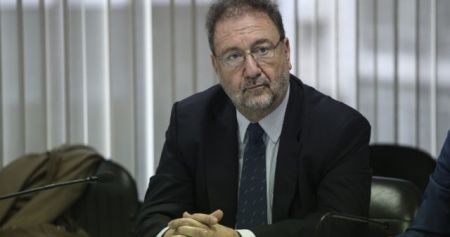 Πιτσιόρλας: «Αμεση ένταξη των ναυπηγείων Σκαραμαγκα σε καθεστώς ειδικής διαχείρισης»