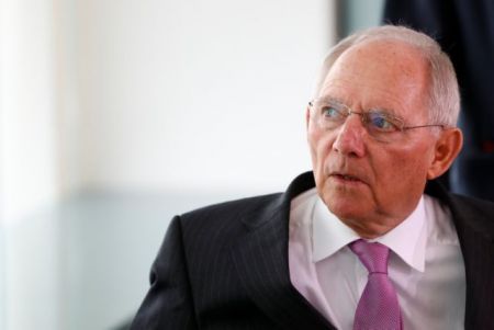 Σόιμπλε: Η Τουρκία οδηγείται σε δικτατορία με νίκη Ερντογάν