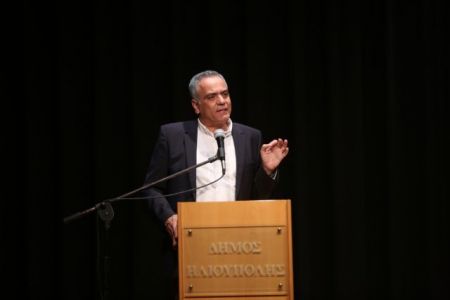 Είναι ασφαλής χώρα η Ελλάδα λέει ο Σκουρλέτης