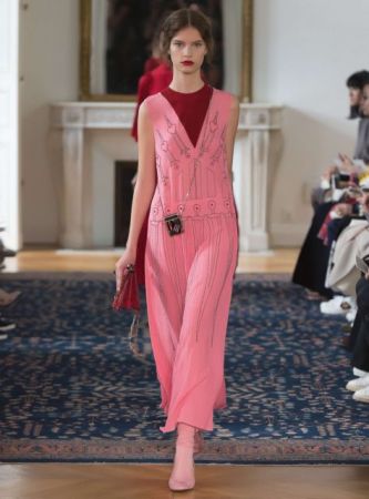 Το ροζ της χιλιετίας