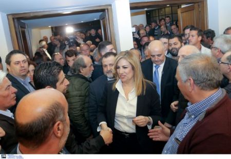 Γκρίνιες, ενστάσεις και καρφώματα