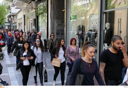 ΓΣΕΕ: Χαριστική βολή για εργαζόμενους και μικρομεσαίες επιχειρήσεις το κυριακάτικο άνοιγμα