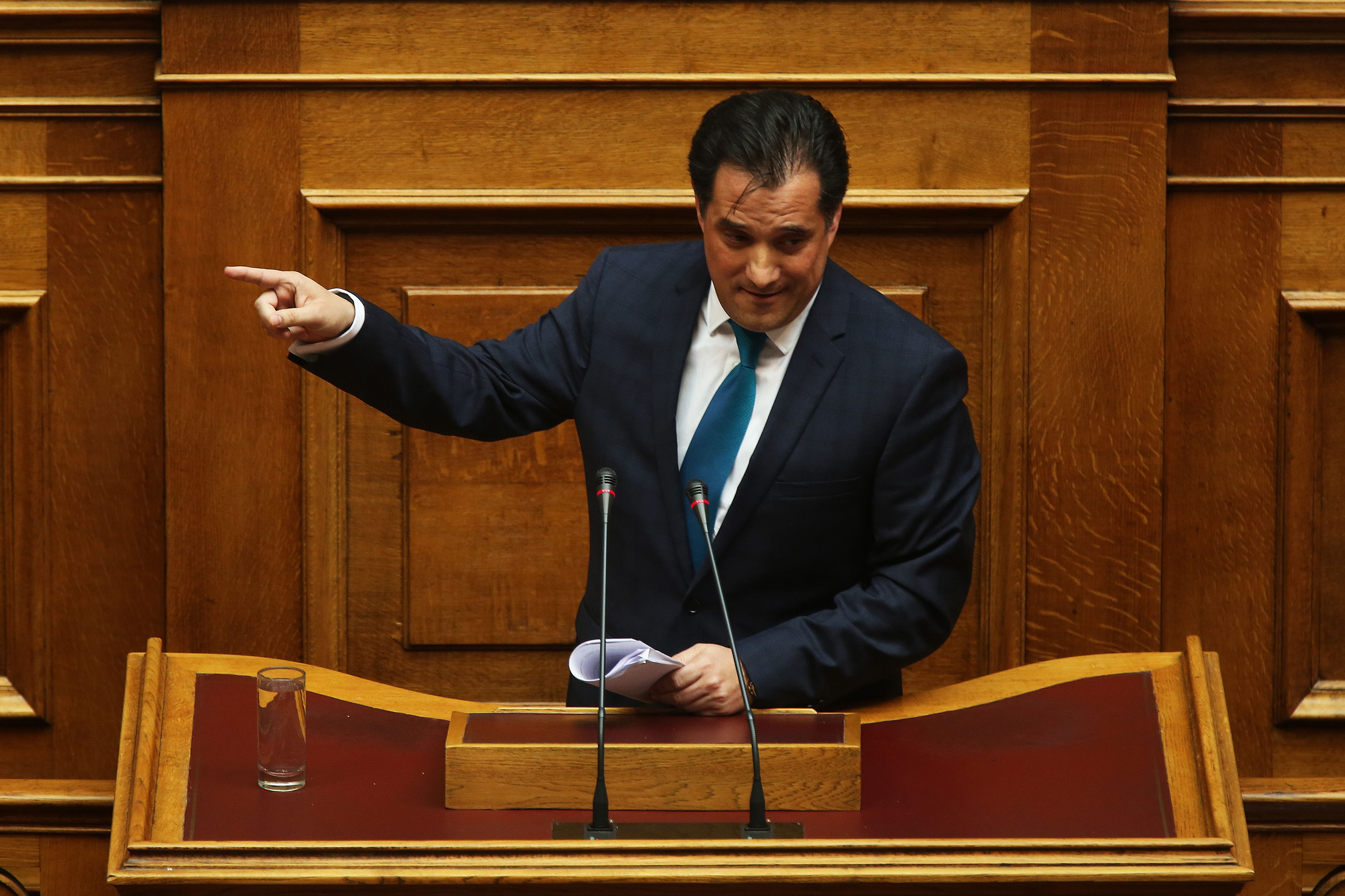 Π. Καμμένος για ψώνια στο Λονδίνο: Πήγα να αγοράσω Μπάρμπι για τα παιδιά μου