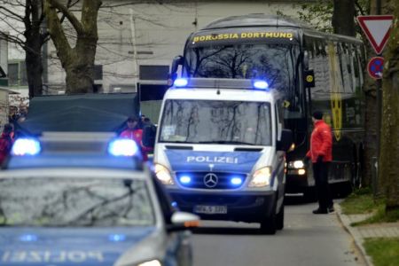 Σκοτεινά σημεία στην έρευνα για τις εκρήξεις στο πούλμαν της Ντόρτμουντ