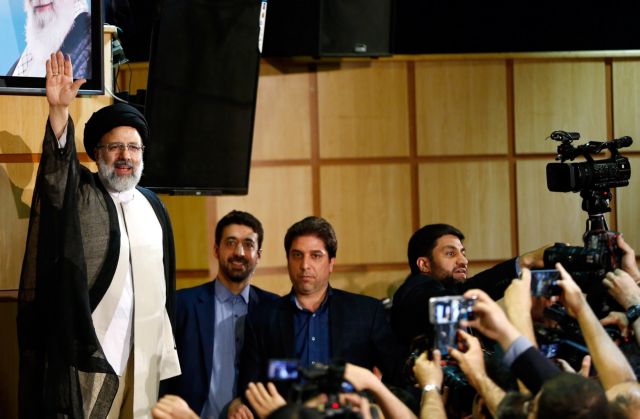 «Παρών» για δεύτερη θητεία στην προεδρία του Ιράν ο Χασάν Ροχανί