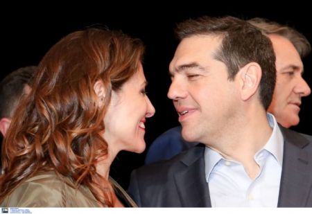 Αναστάσιμες ευχές από την Κέρκυρα έστειλε ο πρωθυπουργός