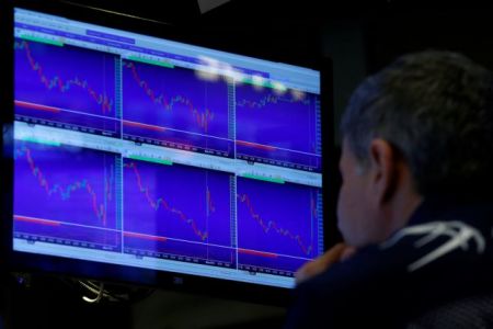 Σε χαμηλό δυόμισι και πλέον ετών η απόδοση του 10ετούς ομολόγου