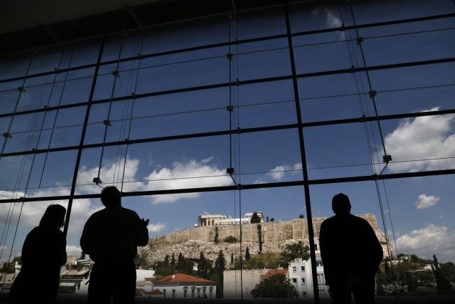 Πάνω από 50 δισ. ευρώ τα έσοδα του τουρισμού, την περίοδο 2009-2016