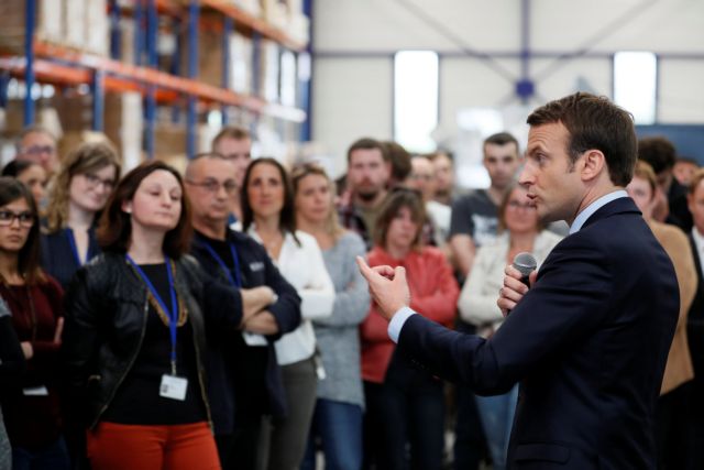 Σε οικονομία, απασχόληση και συντάξεις ποντάρει ο Μακρόν