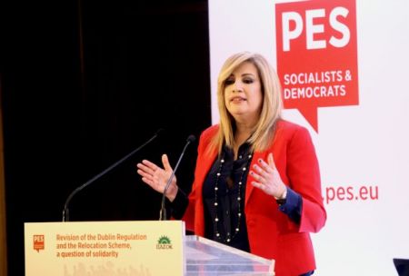 Γεννηματά: Και στο προσφυγικό η κυβέρνηση τα έδωσε όλα