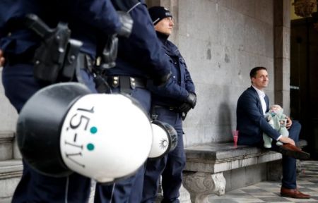 Ένταση σε διαδηλώσεις κατά της ακροδεξιάς στην Κολωνία