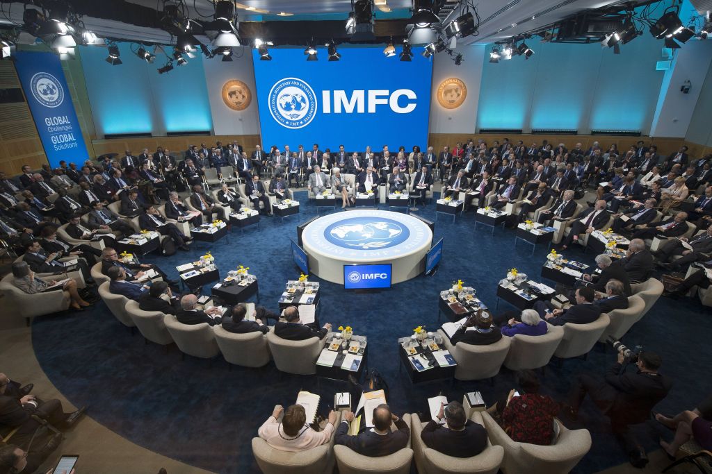 ΔΝΤ: Τρεις κίνδυνοι απειλούν την παγκόσμια ανάπτυξη